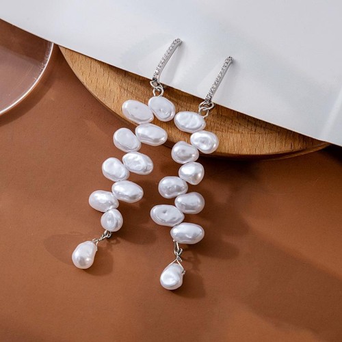  retro Irregular Pearl earrings  high long style tassel Earring samll silver buckle