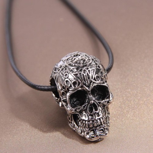 European and American Fashion Halloween Funny Retro Skeleton Men Necklace