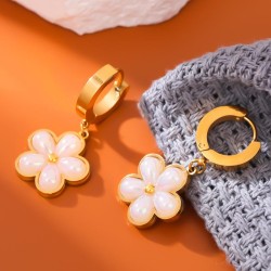 fashion concise flowers Pearl titanium steel temperament lady buckle earring