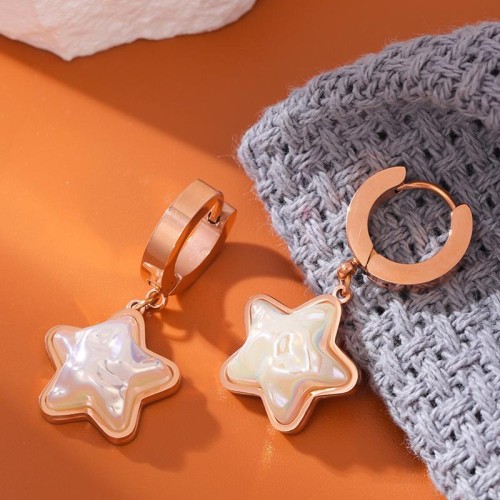 fashion concise Five-pointed star Pearl titanium steel temperament lady buckle earring