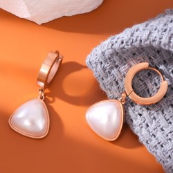 fashion concise triangle Pearl titanium steel temperament lady buckle earring