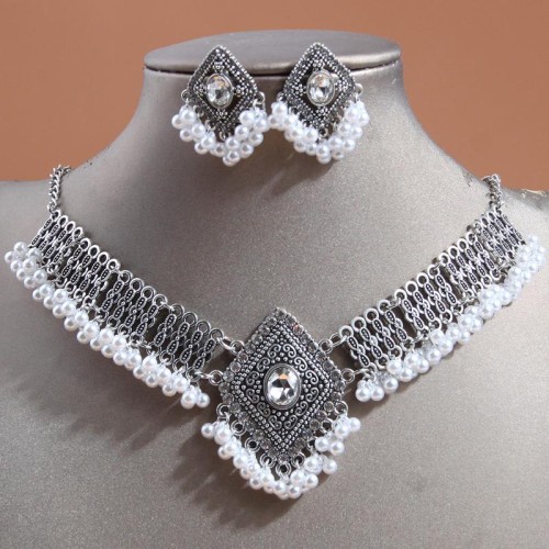 1 fashion retro rhombus diamond exaggerating necklace earring set