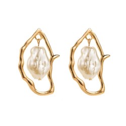 fashion exaggerating samll Irregular Pearl earrings woman creative temperament..