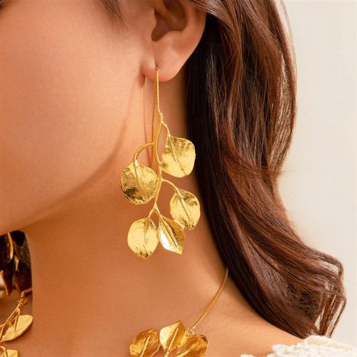 occidental style textured Metal wind leaves tassel necklace fashion retro Collarecklace