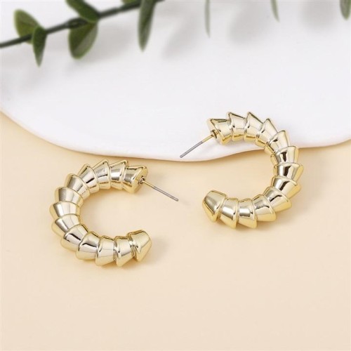  wind gold silver Irregular pattern circle Earring    high temperament personality ear stud
