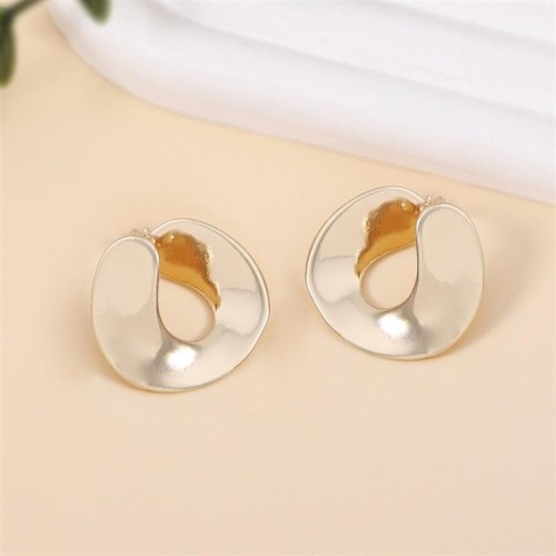  brief surface hollow Irregular ear stud personality wind all-Purpose woman Earring