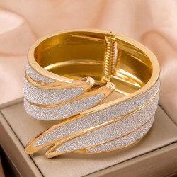 1 fashion Metal concise angel wings exaggerating temperament lady bangle