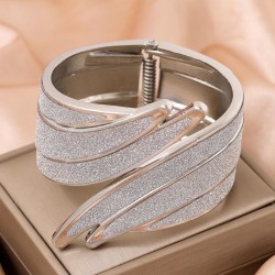 1 fashion Metal concise angel wings exaggerating temperament lady bangle