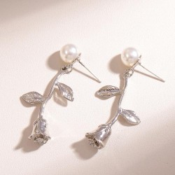 fine  fashion sweetOL tulip personality woman earring