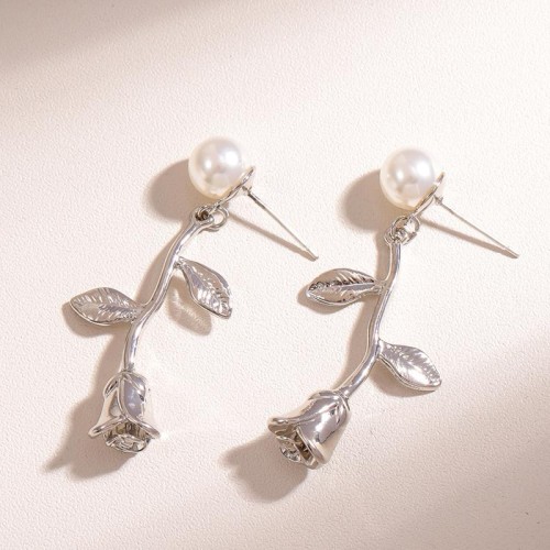 fine  fashion sweetOL tulip personality woman earring