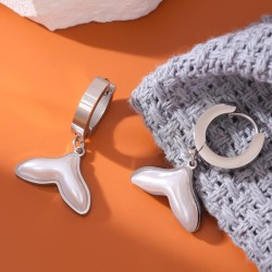 fashion concise Pearl titanium steel temperament lady buckle earring