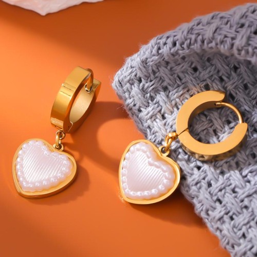 fashion concise love Pearl titanium steel temperament lady buckle earring