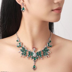 fashion medium noble wind shine peacock temperament exaggerating woman necklac..