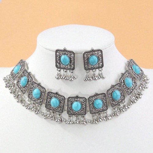 fashion medium retro noble wind three-dimensional temperament exaggerating woman necklace earrings woman set