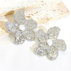  fashion Alloy earrings flowers Earring woman occidental style leisure women A..