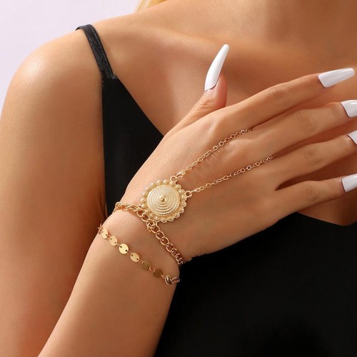 exaggerating brief samll geometry chain chain ins creative trend multilayer Round