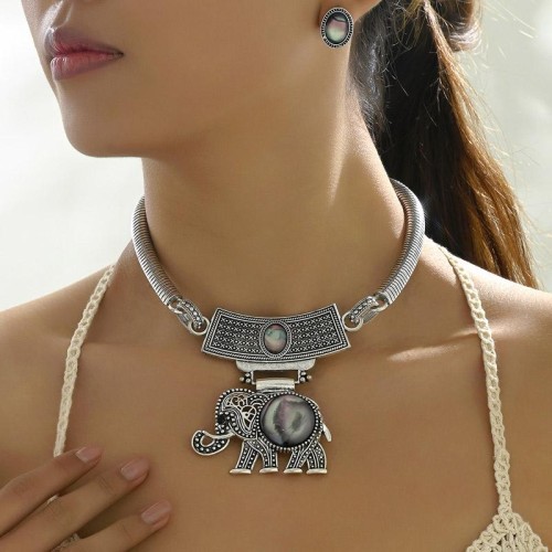 fashion medium noble wind retro samll temperament woman necklace set
