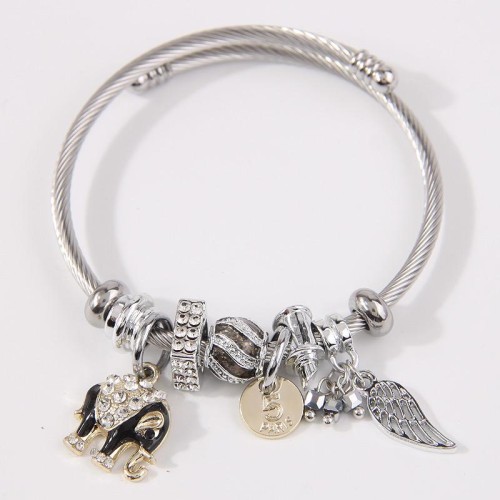 fashion concise all-Purpose lovely samll wings more elements pendant temperament woman bangle
