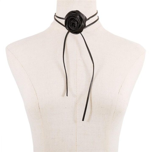  retro wind handmade flowers necklace  romantic rose cortex belt chain