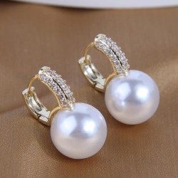 fashion unique concise elegant Pearl personality temperament lady buckle