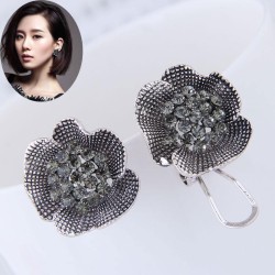 Korean style fashion retro flash diamond wealth flower temperament lady ear st..