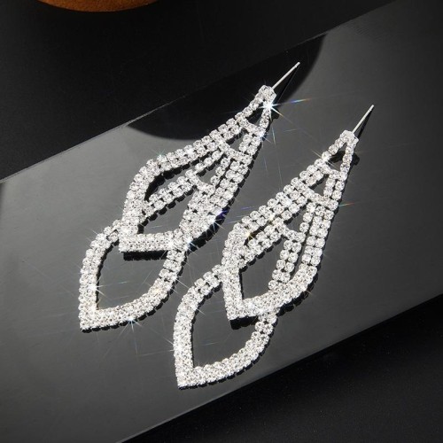 fully-jewelled brilliant earrings  Double layer claw chain Rhinestone Earring  earringsE