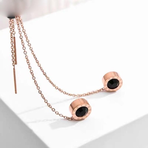 fashion sweet concise black Zirconium titanium steel personality woman earring