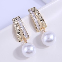 fashion concise high quality Pearl temperament woman ear stud