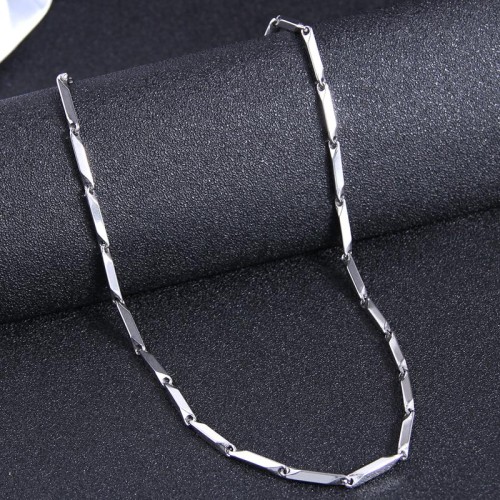 fashion stainless steel concise four man temperament necklace