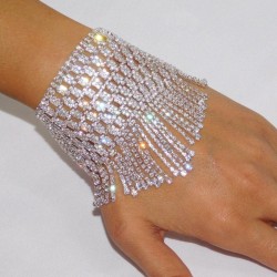 new multilayer tassel Rhinestone bracelet occidental style lady fashion person..