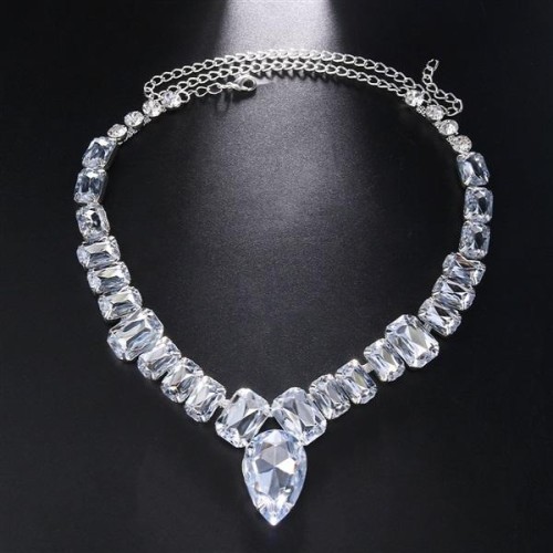 new personality exaggerating fully-jewelledV necklace temperament high clavicle chain necklace