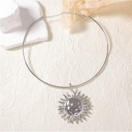  occidental style brief fashion Alloy sun flower pendant Collar all-Purpose leisure day samll woman style