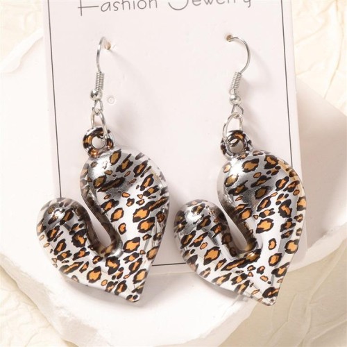  personality punk wind three-dimensional leopard silver color love    all-Purpose Street Snap trend woman style
