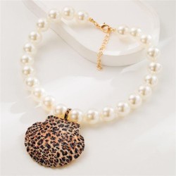 occidental style exaggerating wind resin beads necklace three-dimensional Shel..