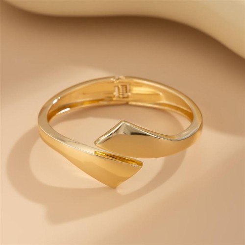 occidental style  fashion surface Alloy bangle  wind drop geometryracelet set