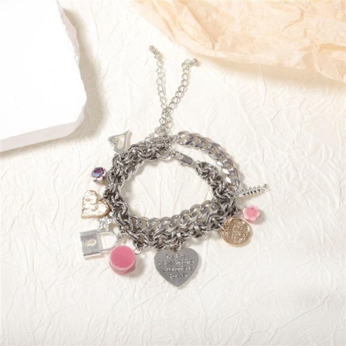  personality retro trend Street Snap silver color chain Alloy love buckle pendant bracelet all-Purpose leisure