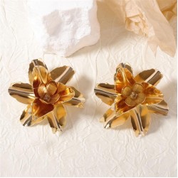  personality retro creative Metal three-dimensional flowers flowers ear stud f..