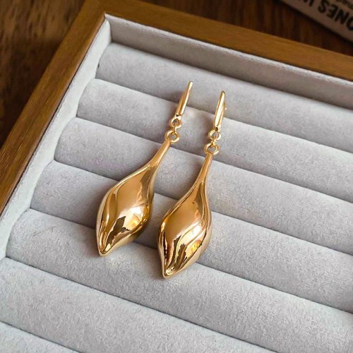 ( Silver needle  Gold)silver Metal drop ear stud samll personality earrings woman fashion temperament Earring high