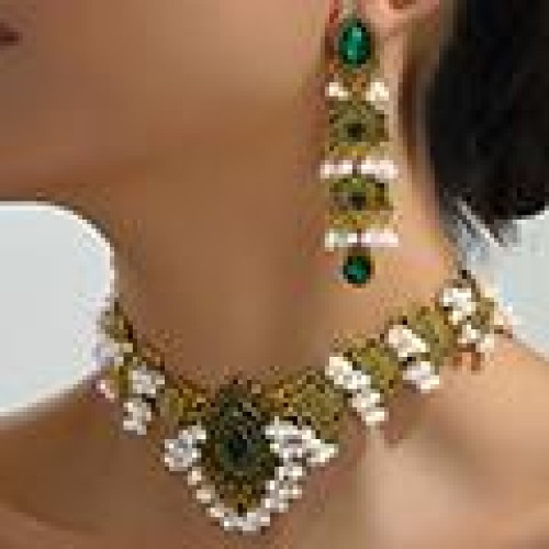 European and American fashion simple retro drop Pearl ear drop temperament exaggerated short necklace earrings combinat