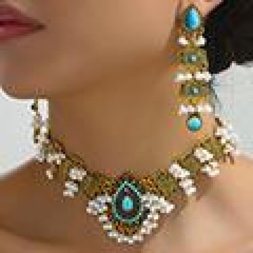 European and American fashion simple retro drop Pearl ear drop temperament exaggerated short necklace earrings combinat