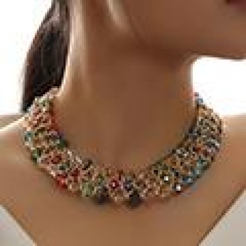 Stylish and concise preparation of three rows of short neck necklaces with crystal temperament