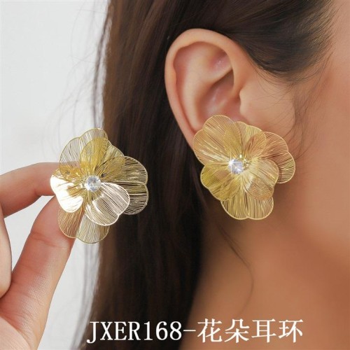  small fresh Earring  silver leaf flowers zircon gold petal earrings woman temperament flowers e