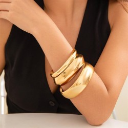 occidental style fashion exaggerating Metal circle banglebracelet width surfac..