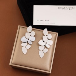 high retro exaggerating big earrings woman long style temperament wind geometr..