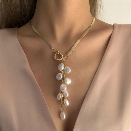 temperament samll imitate Pearl tassel necklace woman  retro snake chainY geometry  occidental style