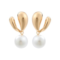 summer new Alloy imitate Pearl earrings occidental style Earring woman fashion..