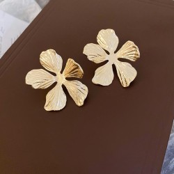 high Metal three-dimensional flowers silver ear stud occidental style fashion ..
