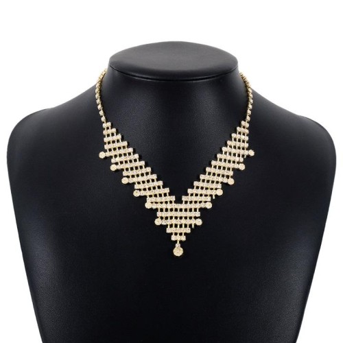 occidental style  creative fashion RhinestoneV necklace personality claw chain wedding chain