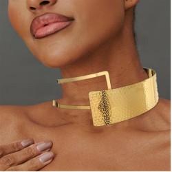 black fashion Collar circle Metal necklace exaggerating