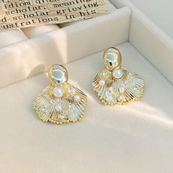 occidental style retro wind zircon Pearl Irregular earrings personality high e..
